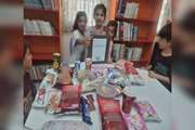 اعضای کانون گیلانغرب میز مهربانی برپا کردند.