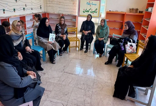 نخستین دورهمی پویش «چهار فصل، چهار کتاب» در کانون روانسر برگزار شد