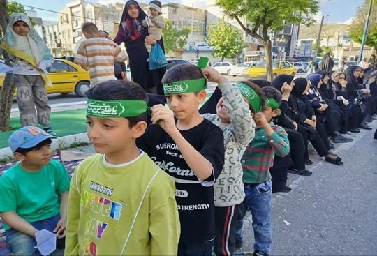 مرکز شماره ۱ کانون اسلام‌آباد غرب فعالیت‌های فرهنگی و هنری را در اجتماعات مردمی اجرا کرد